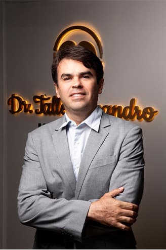 Dr. Talles Leandro